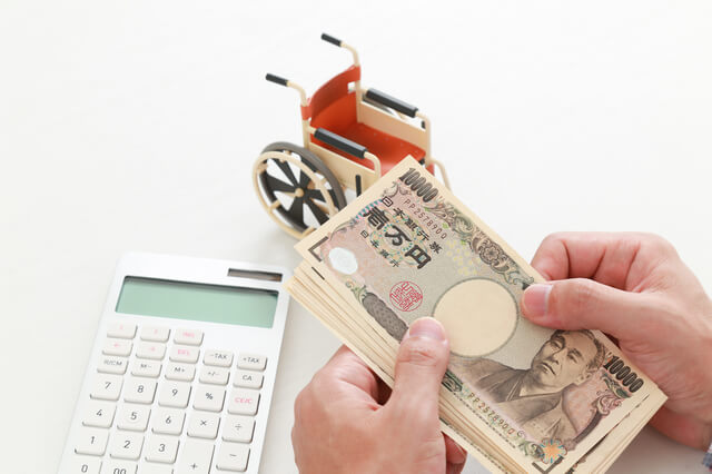 年収750万円の手取りや生活レベルを紹介!豊かな生活を送るコツも!-サムネイル画像